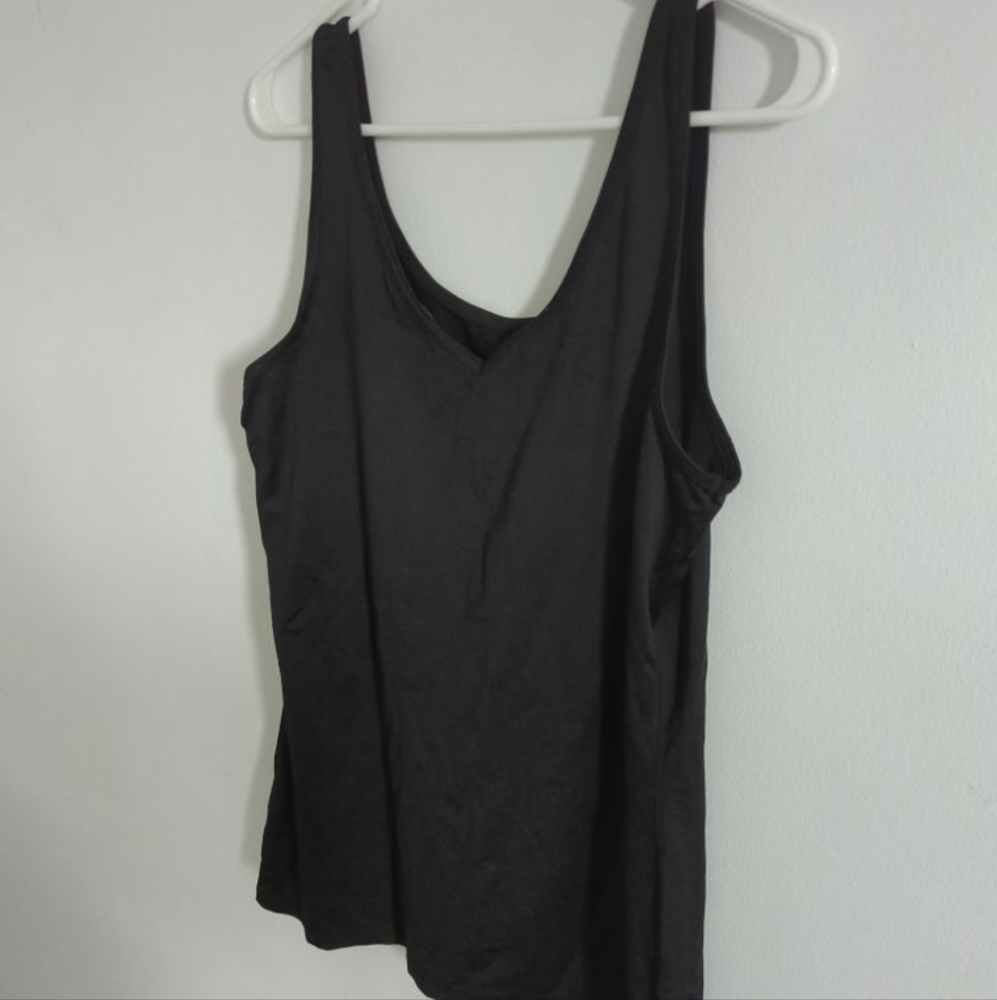 Michel Studio Black v neck cami